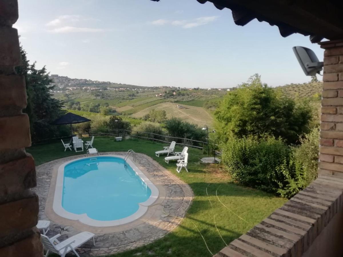 Casalustro Villa Чита' Сант'Анджело Екстериор снимка