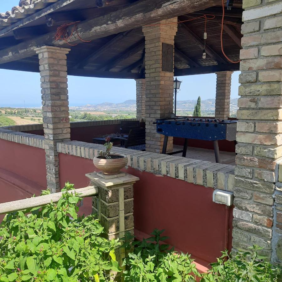 Casalustro Villa Чита' Сант'Анджело Екстериор снимка