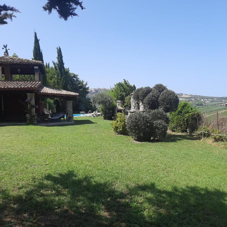 Casalustro Villa Чита' Сант'Анджело Екстериор снимка