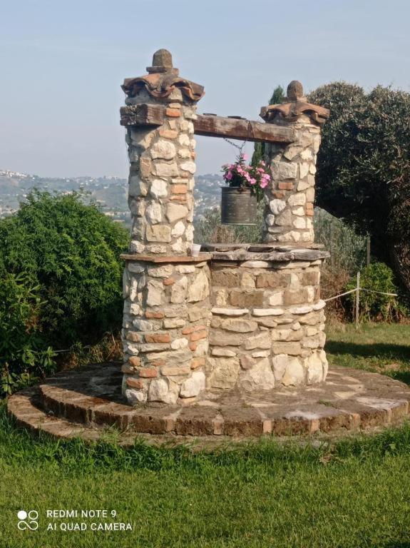 Casalustro Villa Чита' Сант'Анджело Екстериор снимка